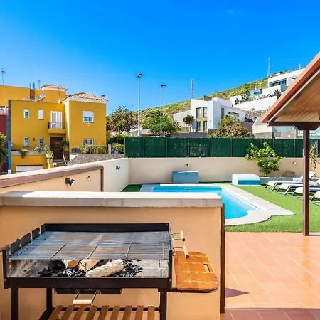 With Private Pool And Workspace