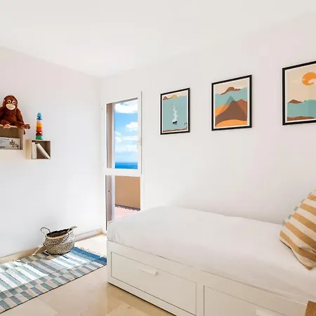 With Private Pool And Workspace Candelaria