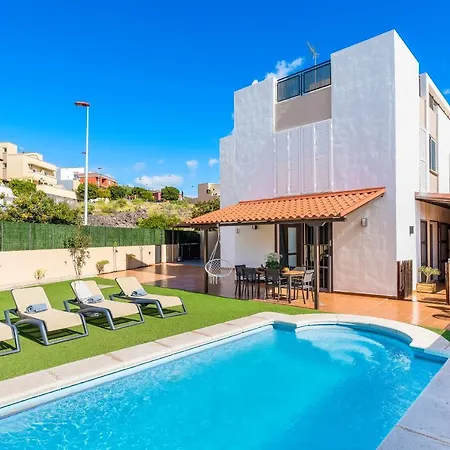 With Private Pool And Workspace Candelaria