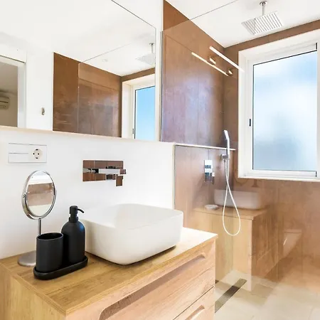 With Private Pool And Workspace Candelaria